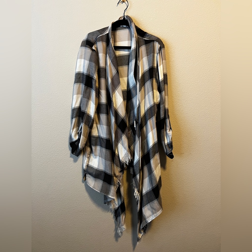 Women’s Plaid Cardigain